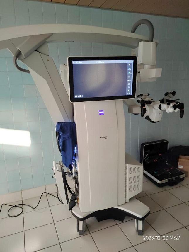 Najnowszy mikroskop do operacji neurochirurgicznych już w legnickim szpitalu