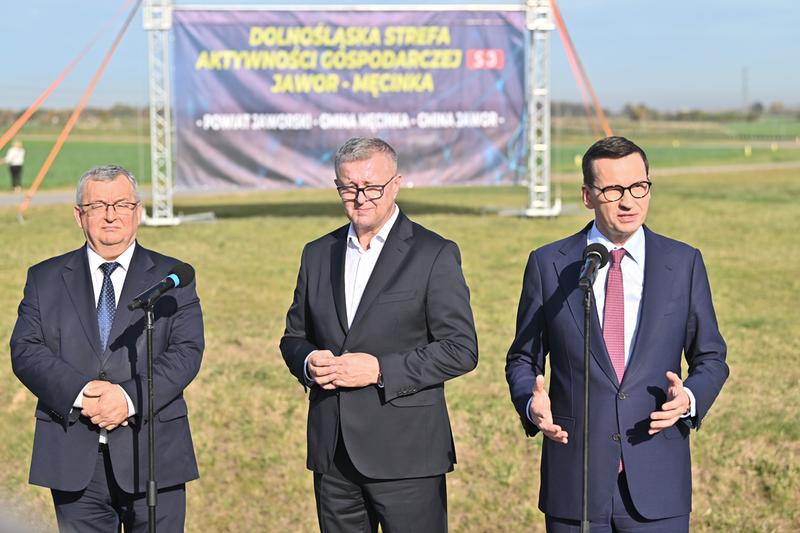 Marszałek Sejmu i Premier w Dolnośląskiej Strefie Aktywności Gospodarczej w Męcince