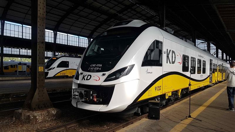 KD: Setka pociągów to mało!