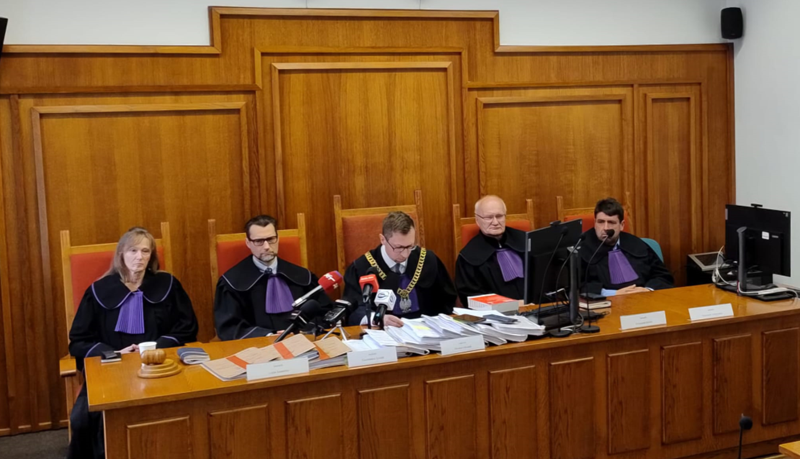 15 lat więzienia za seks z dziećmi