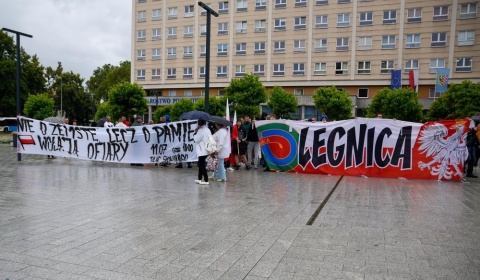 Marsz Pamięci w centrum Legnicy (FOTO)