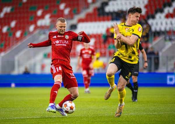 Asier Córdoba daje Miedzi nadzieję na baraże o ekstraklasę