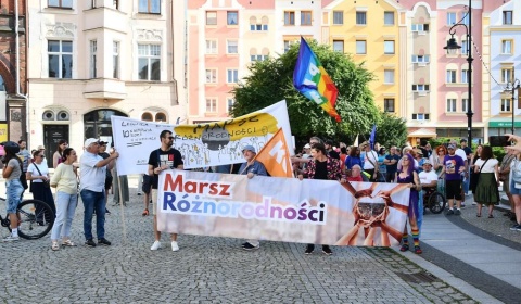 Marsz Różnorodności w Legnicy (FOTO)
