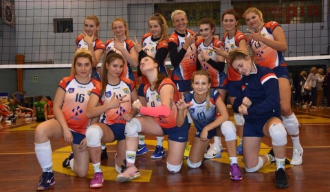 Tu kiedyś była 1 liga siatkówki. Ratusz stoi, hali sportowej nie ma...