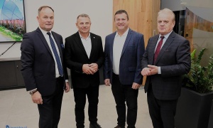 Samorządowy Konwent w królestwie malin (FOTO)