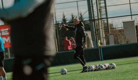 Piewszy sparing za Miedziowymi