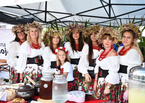 Ależ to były dożynki! Stary Łom pokazał, jak bawi się Gmina Chojnów (FOTO)