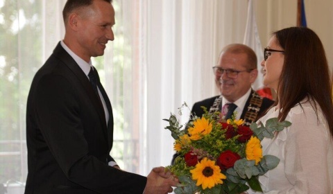 Rada miejska na TAK rozliczyła burmistrza 