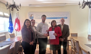 Podpisano umowę na remont drogi w Rogowie Legnickim 