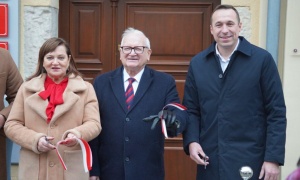 Uroczyste otwarcie ratusza w Prochowicach po rewitalizacji
