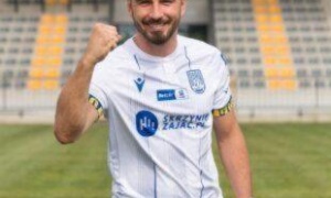 Beniaminek rozpoczął transferową ofensywę