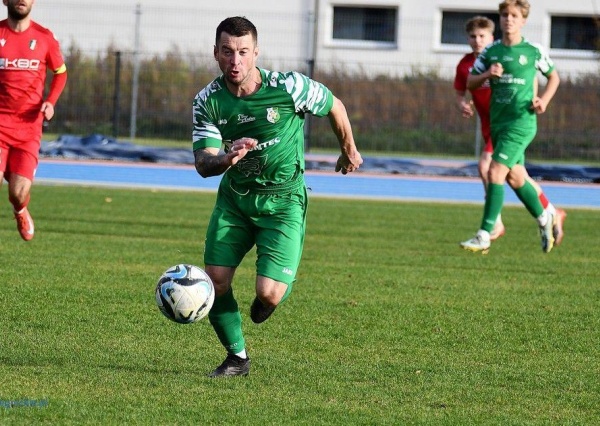 Iskry Księginice gra o czwartoligowe życie