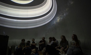 Czy w kosmosie żyją węże? Mobilne planetarium Kopernika w Jaworze już w ten weekend