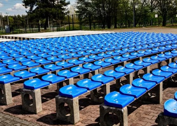 Setki nowych siedzisk i kolejne zmiany w planach 