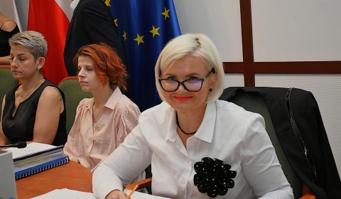 Kontenery magazynowe budzą niepokój mieszkańców. Pytają o przyszłość osiedla
