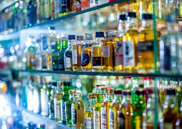  Nieletni i alkohol: łatwo o zakup w Złotoryi czy trudno? Tajemnicy klient w akcji !