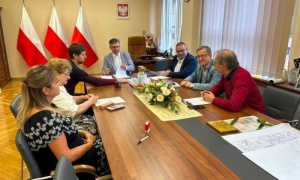 Podpisanie umowy na realizację inwestycji w Powiecie Legnickim
