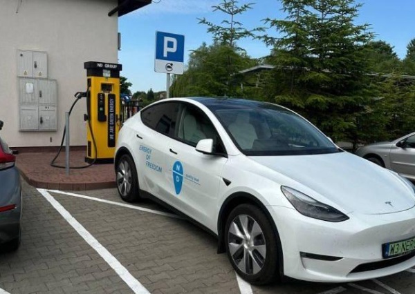 Supercharger Tesli powstanie w Legnicy. Kiedy?