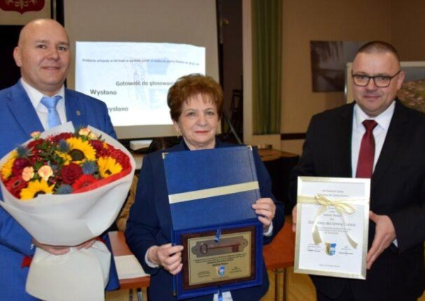  Wicestarosta Janina Mazur z tytułem „Zasłużony dla Gminy Kunice”