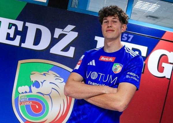 Mateusz Kowalski wzmacnia Miedź