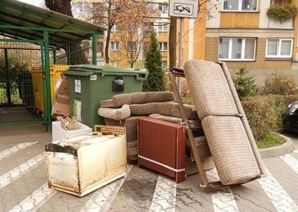 Przygotuj niepotrzebne odpady. 1 grudnia rusza zbiórka gabarytów