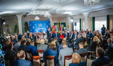 W Jaworze  i w powiecie jaworskim zdecydowanie triufmował ...K.Nawrocki. Szok i niedowierzanie !