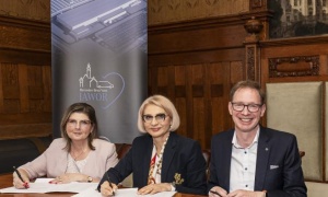 Mercedes będzie wspierał edukację uczniów z Zespołu Szkół Elektryczno-Mechanicznych w Legnicy