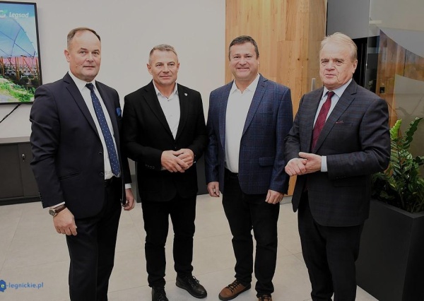 Samorządowy Konwent w królestwie malin (FOTO)