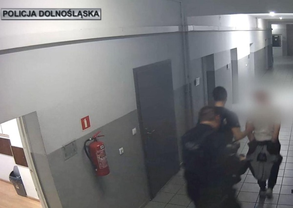 Groził śmiercią ratownikowi medycznemu i policjantom. Został tymczasowo aresztowany