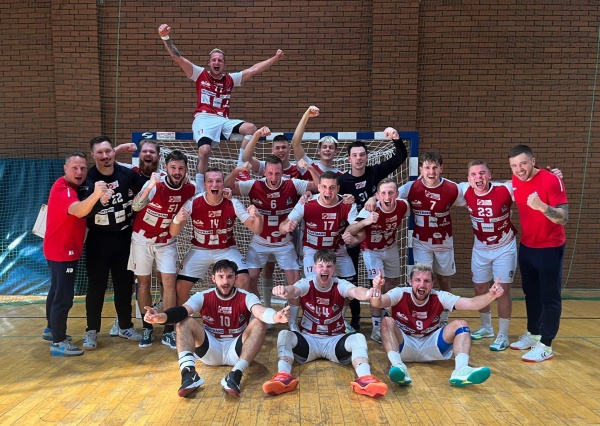 Radosny i przegrany handball Siódemki Miedź