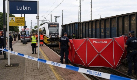 Tragedia na stacji PKP. 86-latka zginęła pod kołami pociągu. Paraliż komunikacyjny
