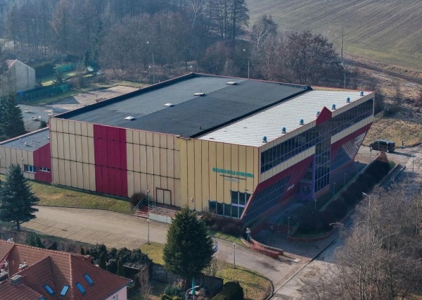  Hala przy Lotniczej przejdzie metamorfozę. Umowa na termomodernizację podpisana 