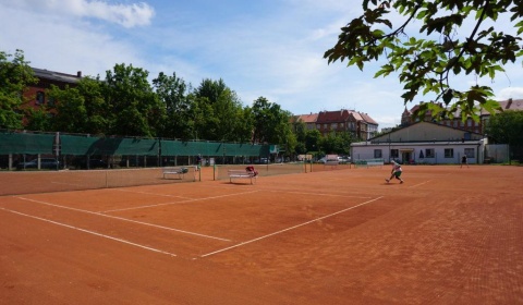 Legnica wyremontuje korty tenisowe dzięki wsparciu samorządu województwa 