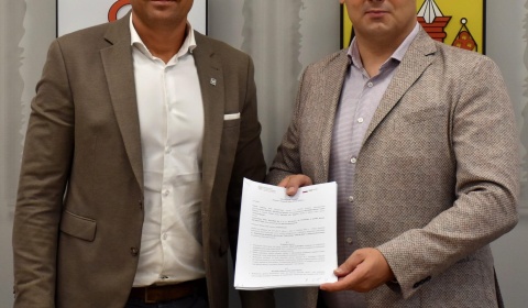 Remont boiska w Tymowej
