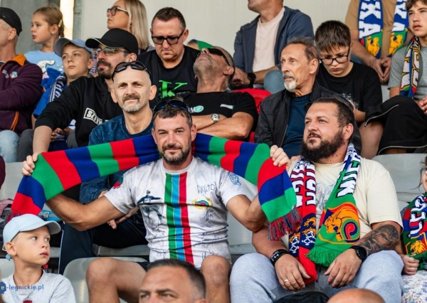 Derby Miedź-Chrobry: zoabcz co się działo na trybunach (FOTO)