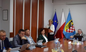 XII sesja Rady Powiatu Legnickiego (FOTO)