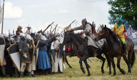 Rycerze, Mongołowie i tysiące widzów. Legnickie Pole znów cofa się do XIII wieku (FOTO)