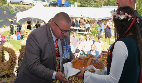 Święto plonów w Gminie Kunice. Chleb, tradycja i hołd dla pracy rolników (FOTO)