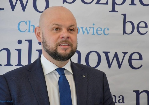 W Chocianowie inwestycje na niespotykaną skalę. Potem biorą się za pałac...