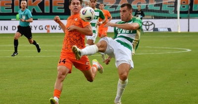 Miedziowi triumfują w Gdańsku i zostają sensacyjnym wiceliderem ekstraklasy