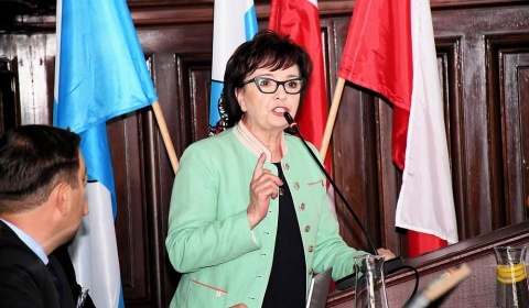 Zwrot w PiS. Elżbieta Witek rezygnuje z walki o fotel wicemarszałka Sejmu
