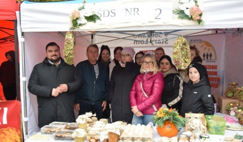 Targi Produktów Lokalnych w Chojnowie :smak tradycji i integracja (FOTO)