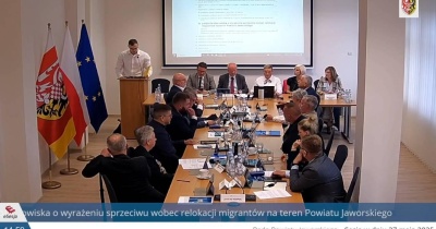 Radni Powiatu Jaworskiego także mówią NIE relokacji migrantów