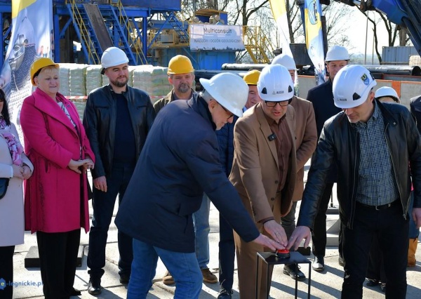 Rozpoczęli szukanie wód termalnych (FOTO)