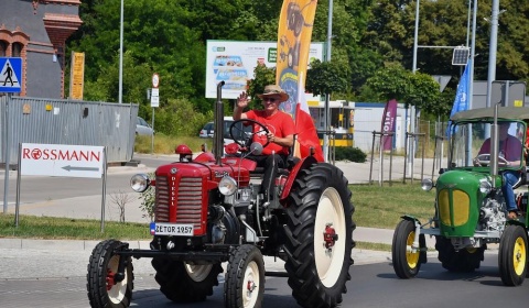 Traktoriada na prochowickim Rynku (FOTO)