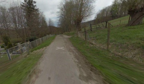 Droga przez mękę i na cmentarz i… do szkoły