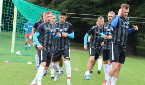 Sparingowe granie i transferów dopinanie