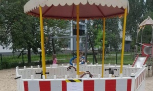Wandalizm i naprawy na placach zabaw