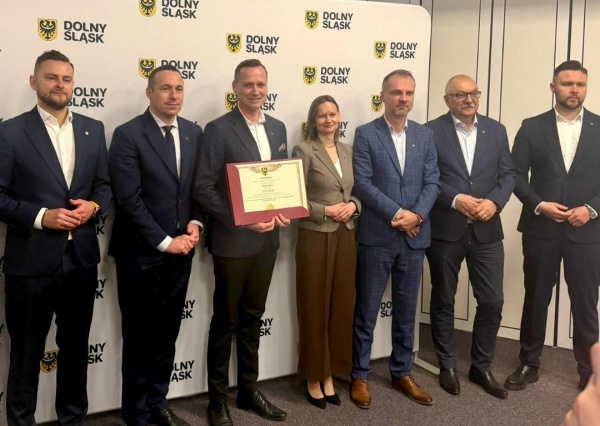  Są pieniądze na ogrodzenie stadionu