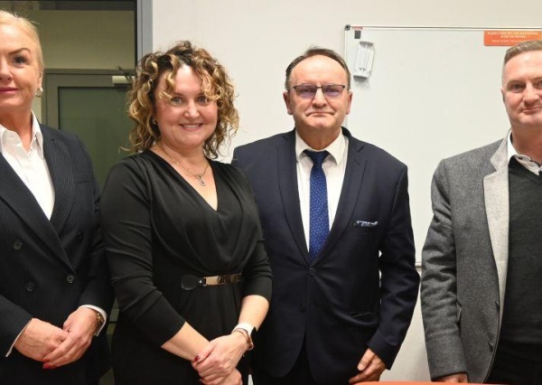 Aircom pcc-pl inwestuje w gminie Wądroże Wielkie